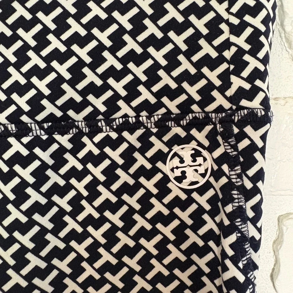 Tory Sport navy and white geometric pattern athletic leggings size XS